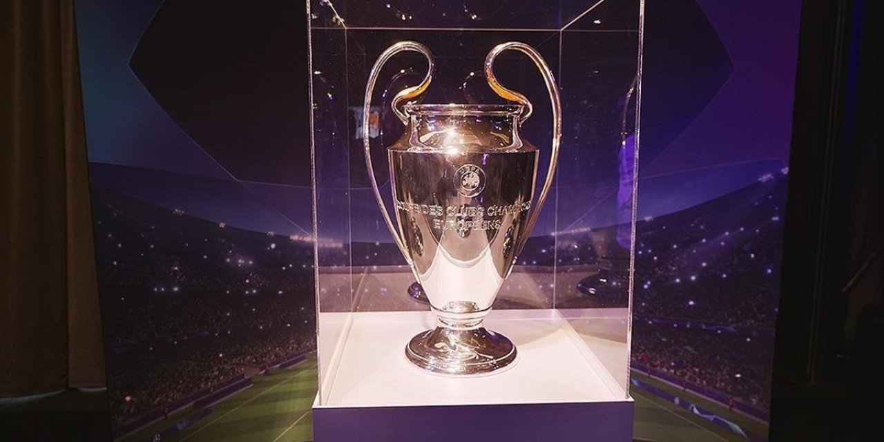 UEFA Şampiyonlar Ligi Kupası İstanbul'da Sergilendi