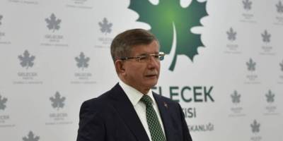 Davutoğlu: Milletvekillerinin haklarını ellerinden almak toplumsal barışı bozar