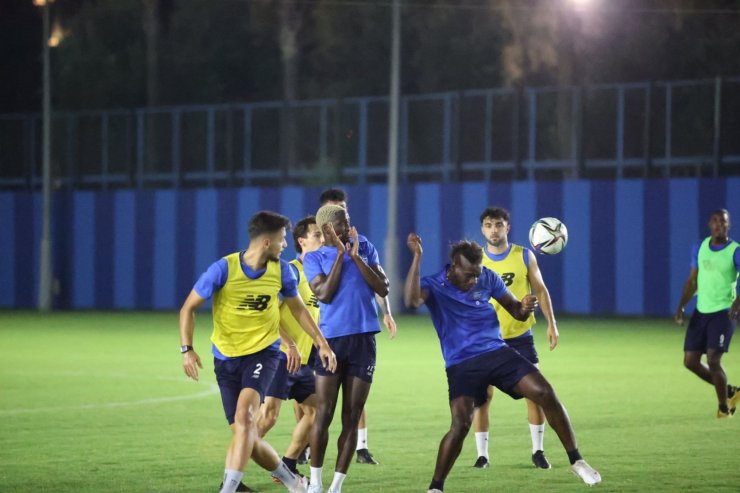 Adana Demirspor’da Fenerbahçe maçı hazırlıkları başladı