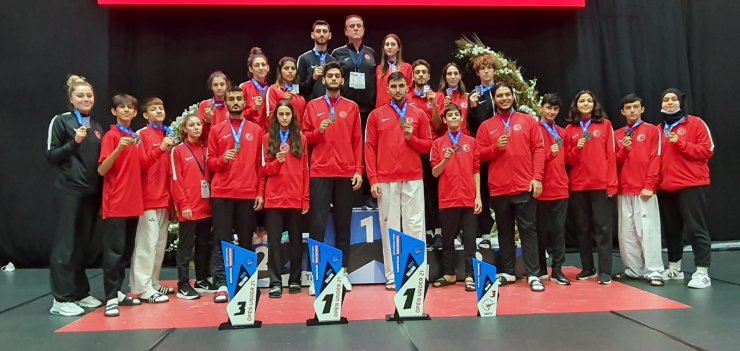 Milliler, Avrupa Taekwondo Şampiyonası’nı 23 madalyayla tamamladı